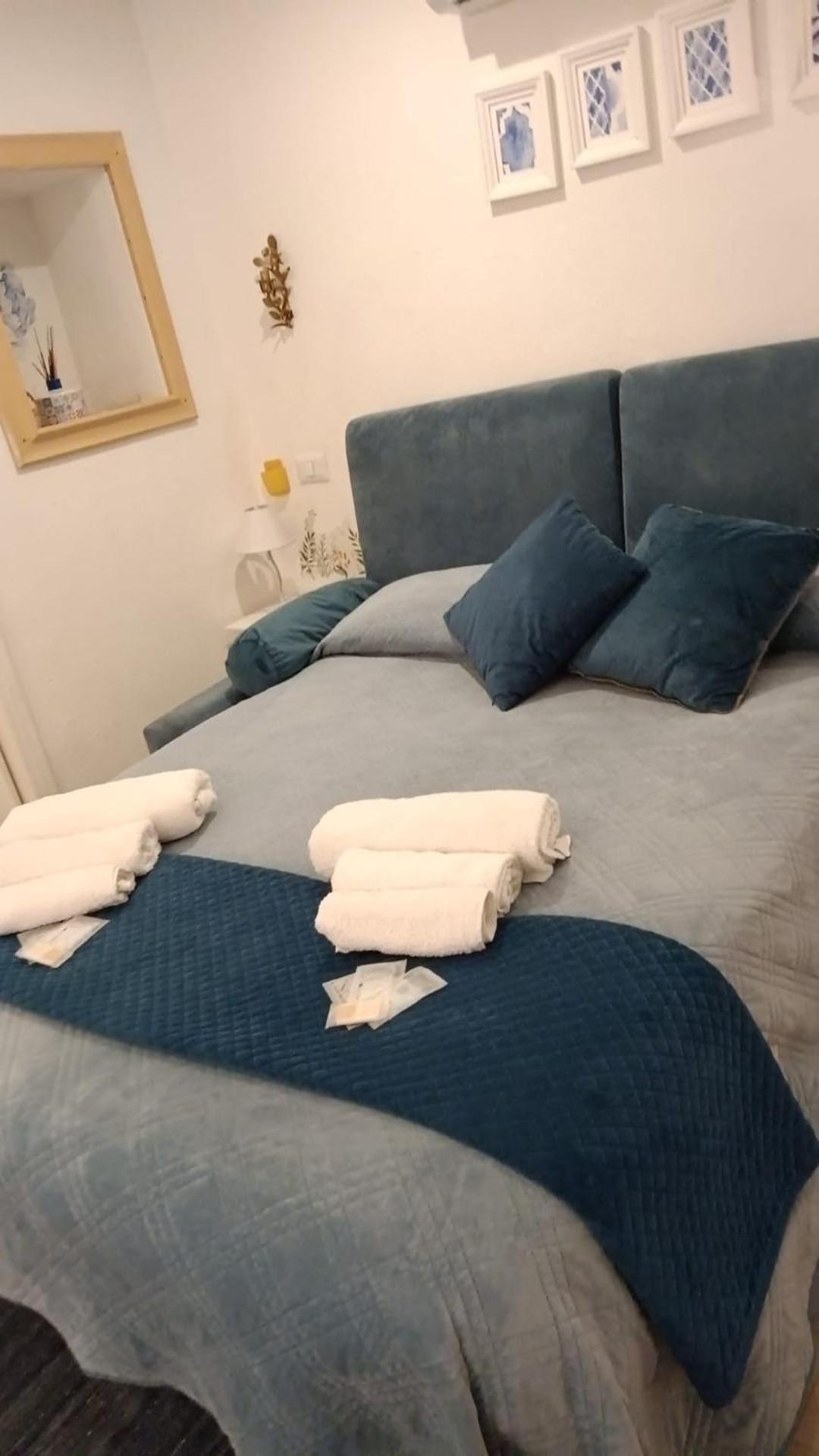 Tinnyhouse Νάπολη Εξωτερικό φωτογραφία